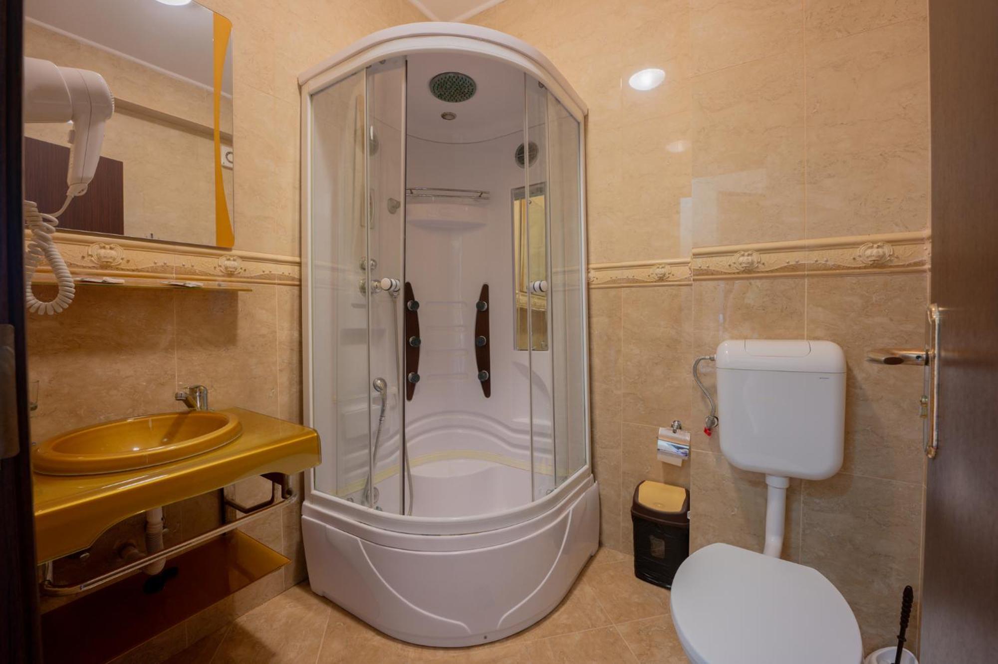 Hotel Coral Eforie Bagian luar foto