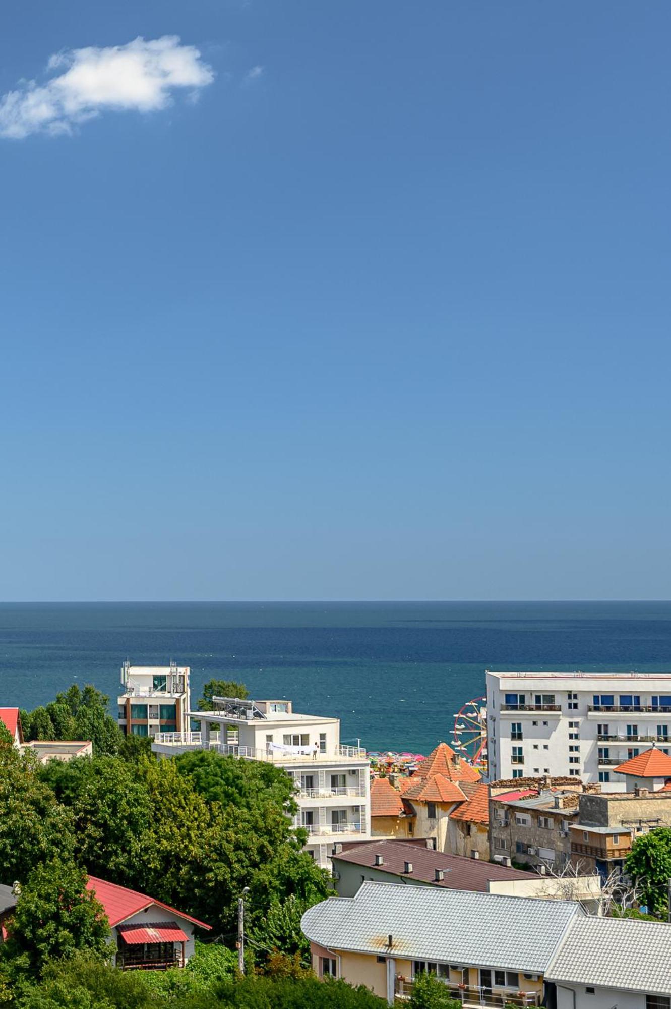 Hotel Coral Eforie Bagian luar foto